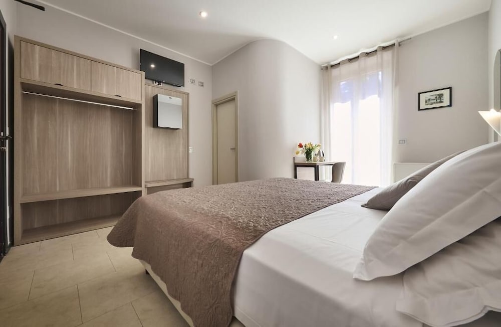 Hotel Don Ferrante 13/50