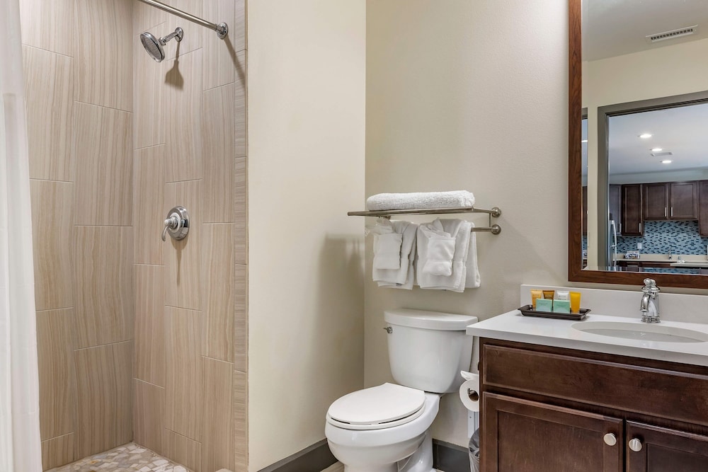 جناح بسرير كينج وسرير كوين بغرفتي نوم مع أريكة، Bluegreen Vacations Big Bear Village, an Ascend Collection Resort 6/7