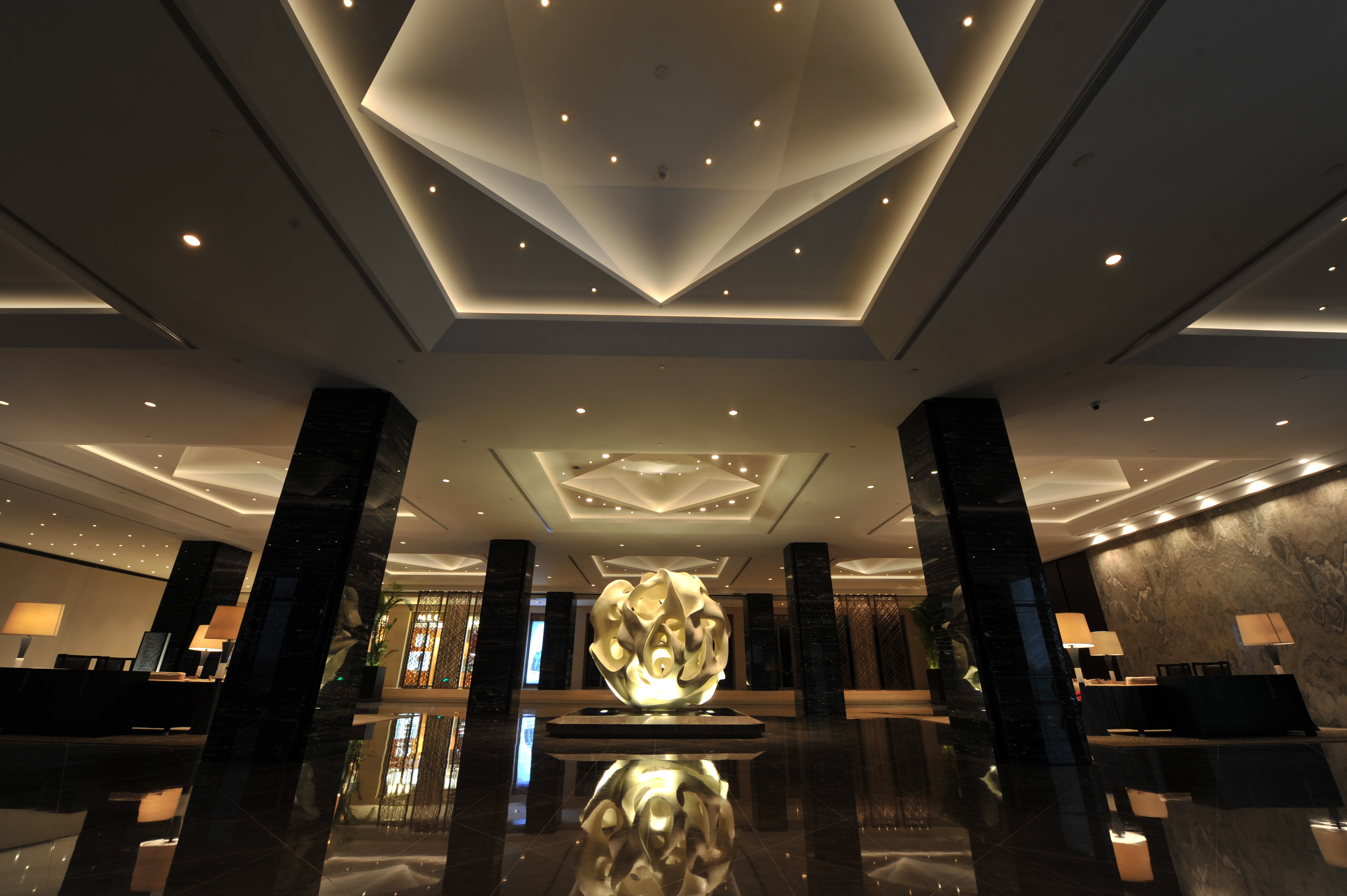 Jinling Hotel 4/52