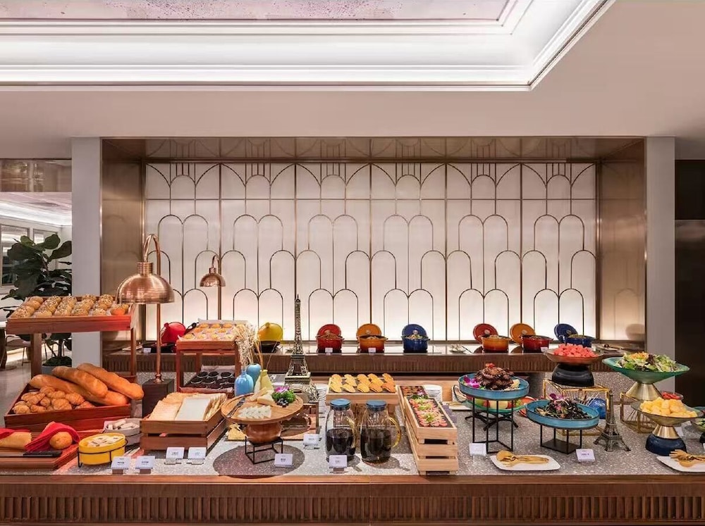 Mercure Shanghai Waigaoqiao Free Trade Zone 36/45