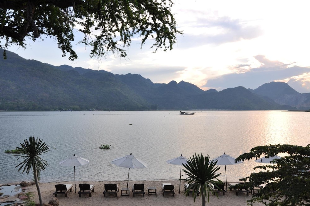 Monsane River Kwai Resort 68/75