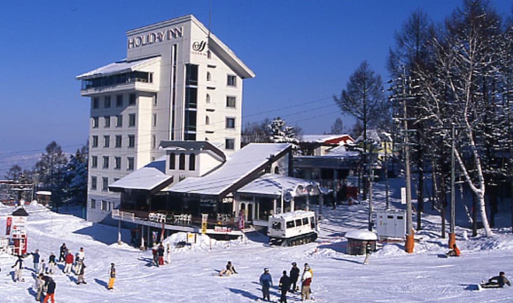 Kitashiga Holiday Inn 3/27