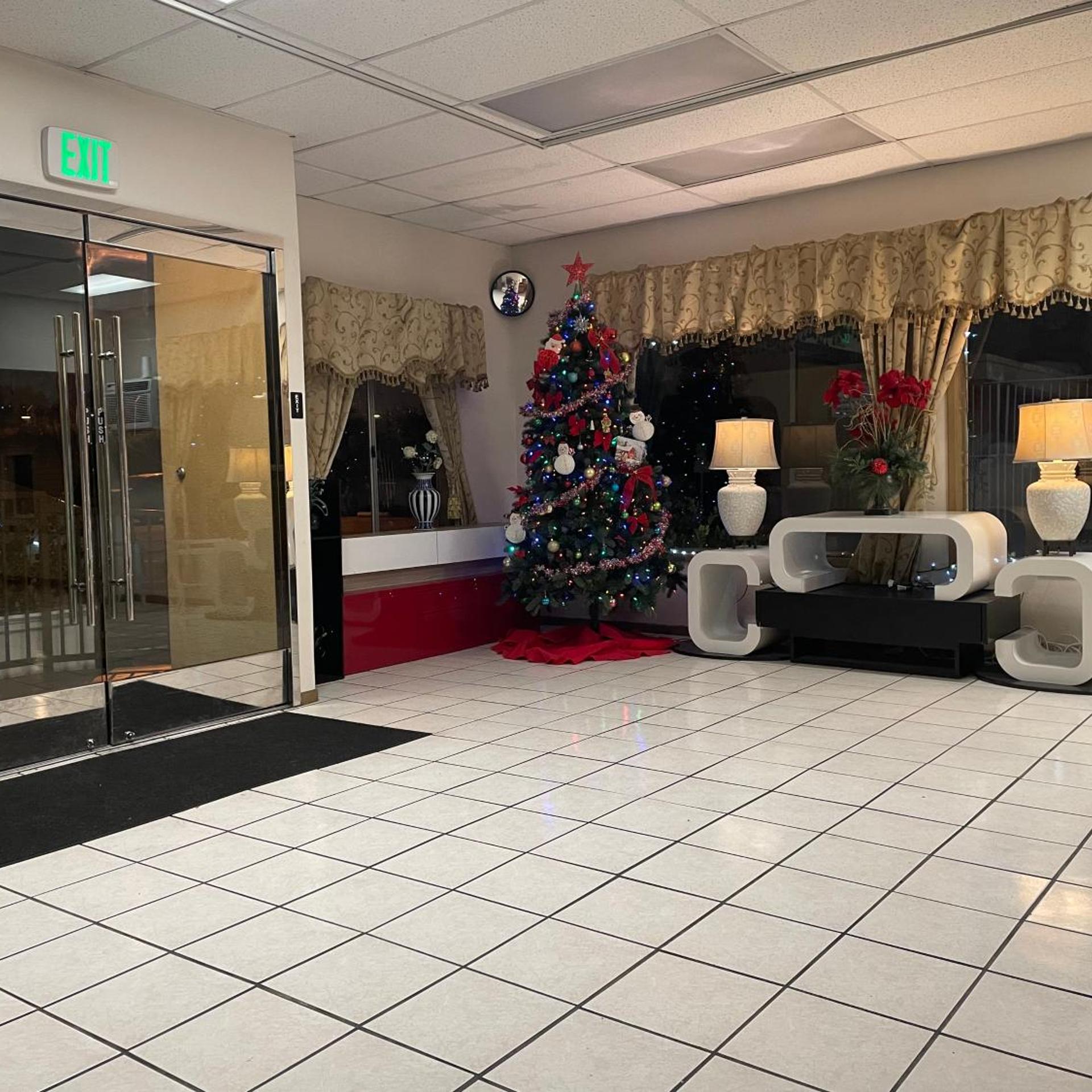 Grand Inn 35/38