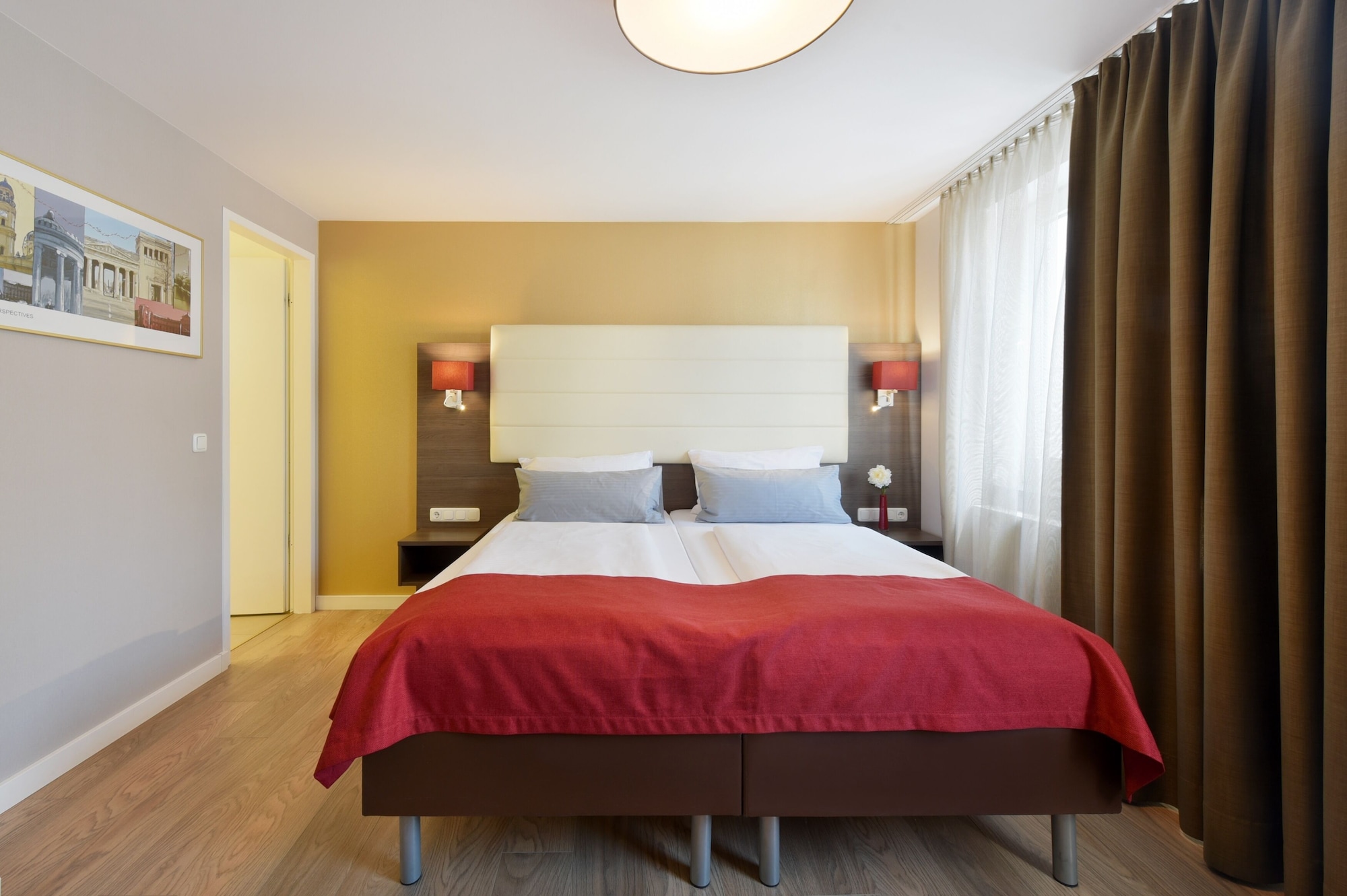 1 BEDROOM, 2 ROOMS, PLUS, APARTMENT, LIVING AREA