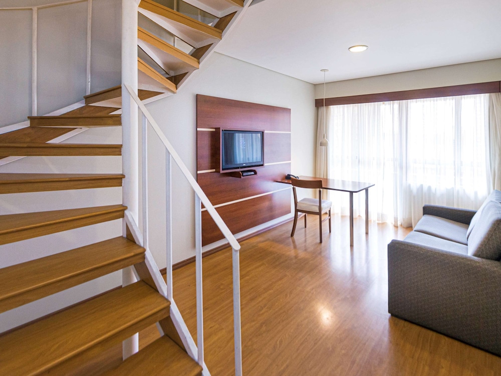 Mercure Curitiba Golden Hotel 56/79