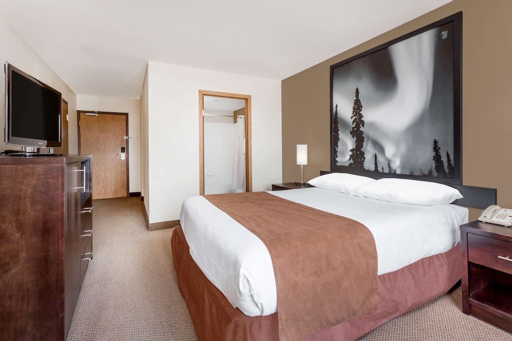 Super 8 By Wyndham Prince Albert 13/33