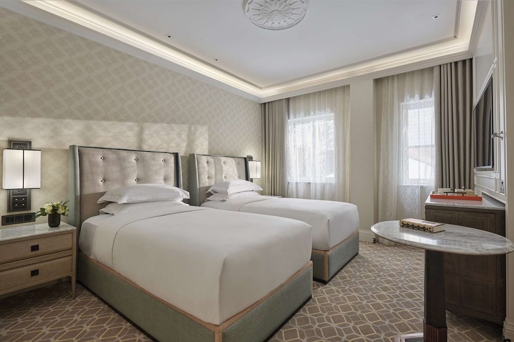 Suite, Multiple Beds