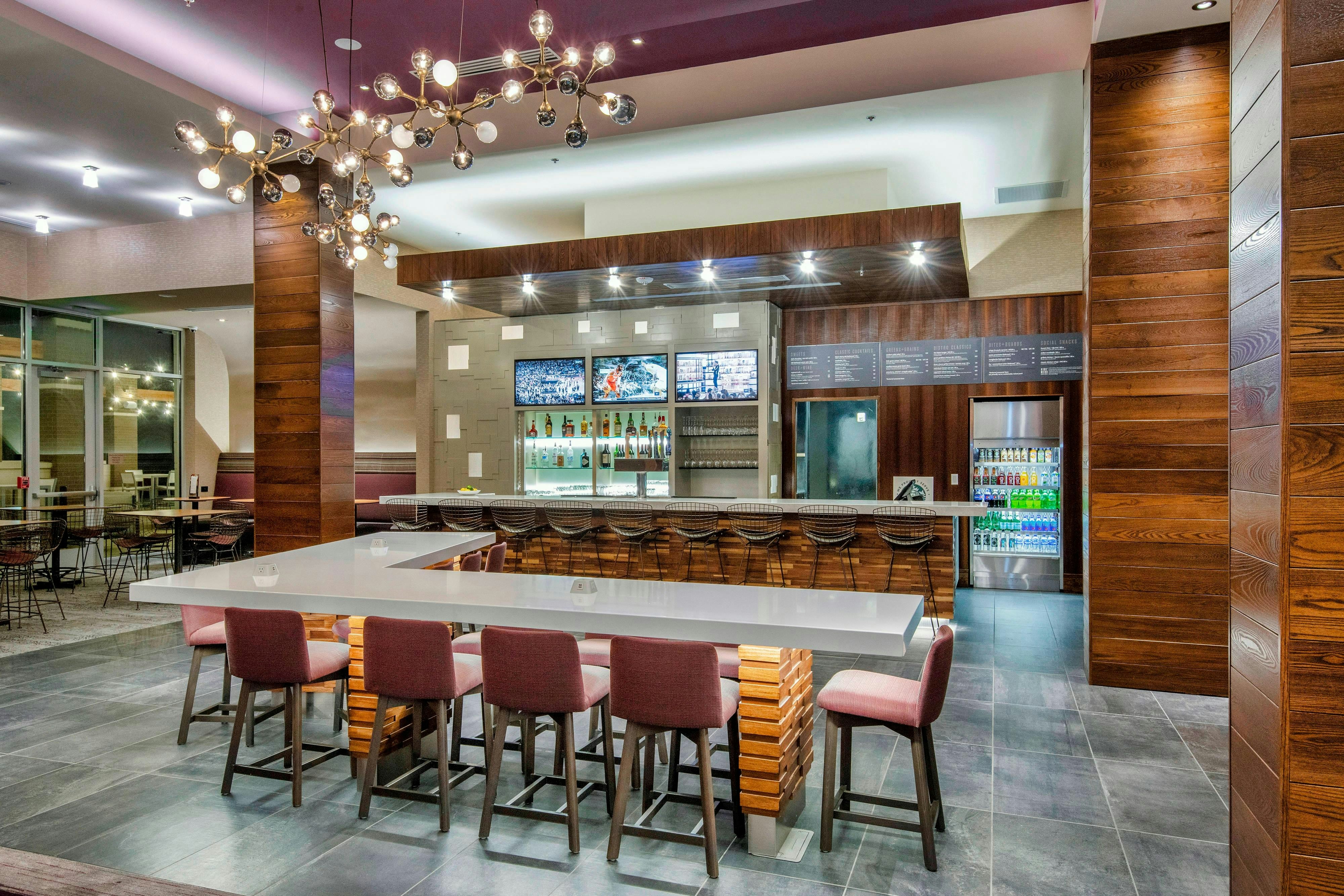 Courtyard By Marriott Raleigh Cary/Parkside Town Commons 38/52