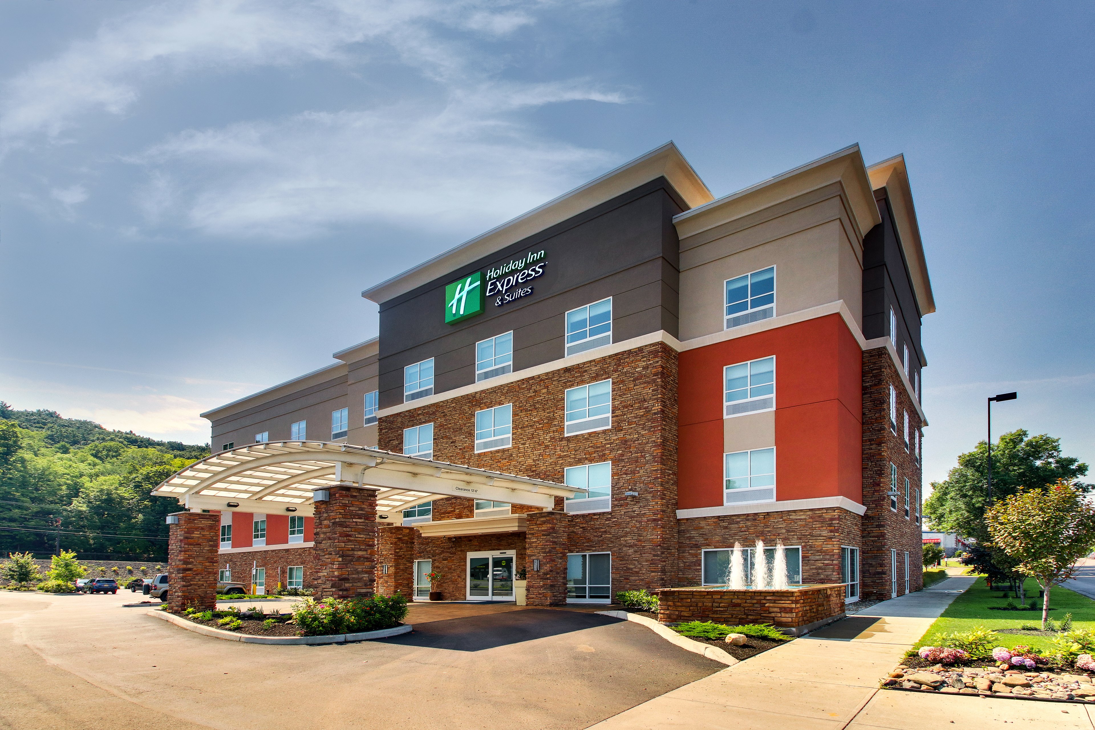 Holiday Inn Express Suites Ithaca 9/69