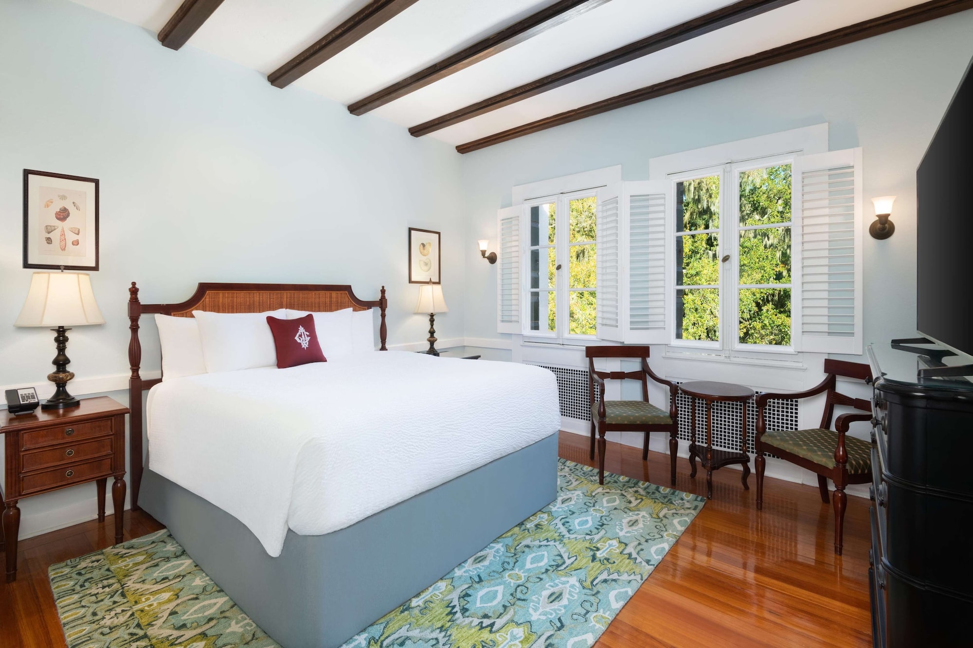 Lodge, Traditional, King Bed