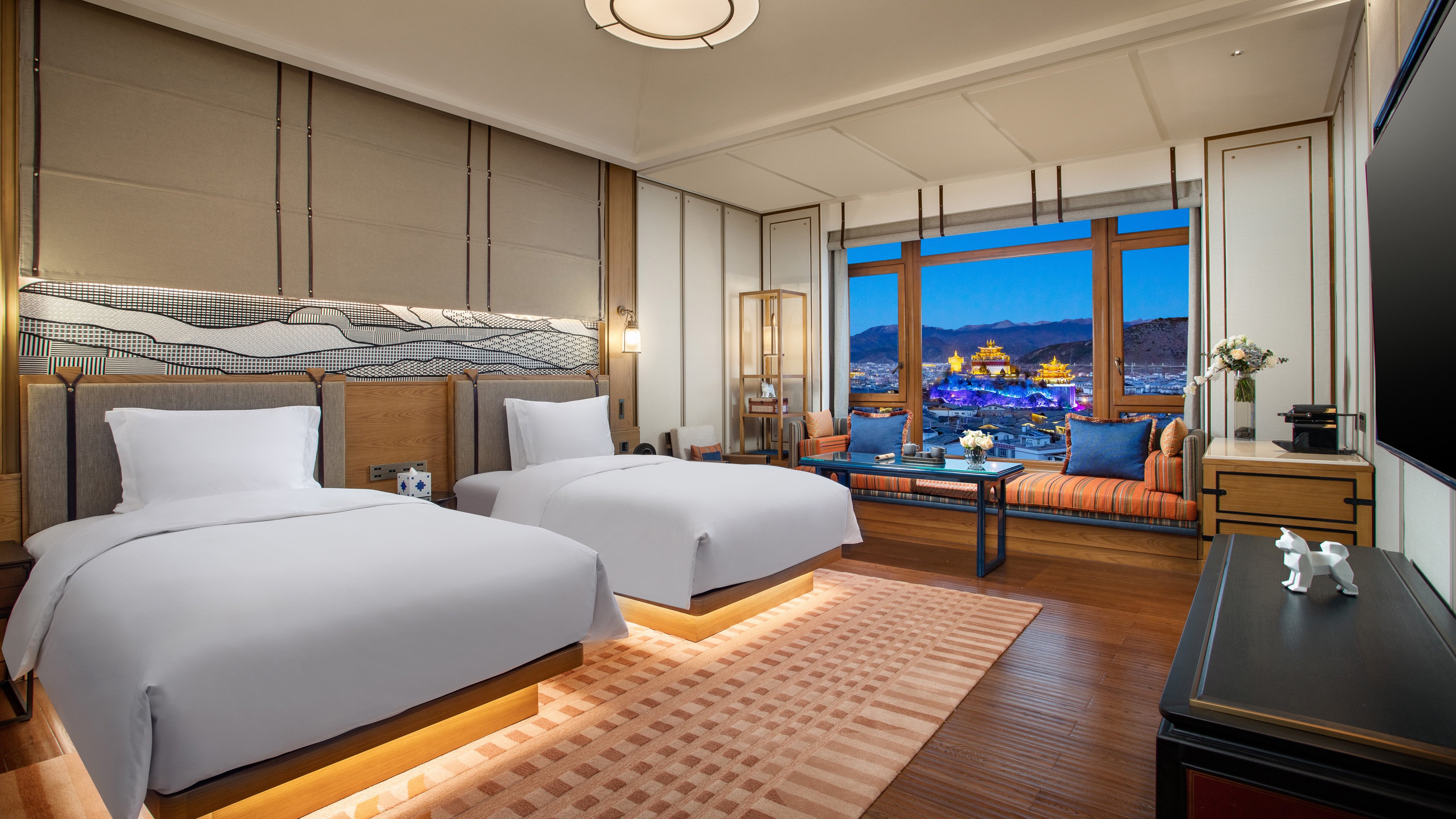 Premium, Twin Beds, Old Town View