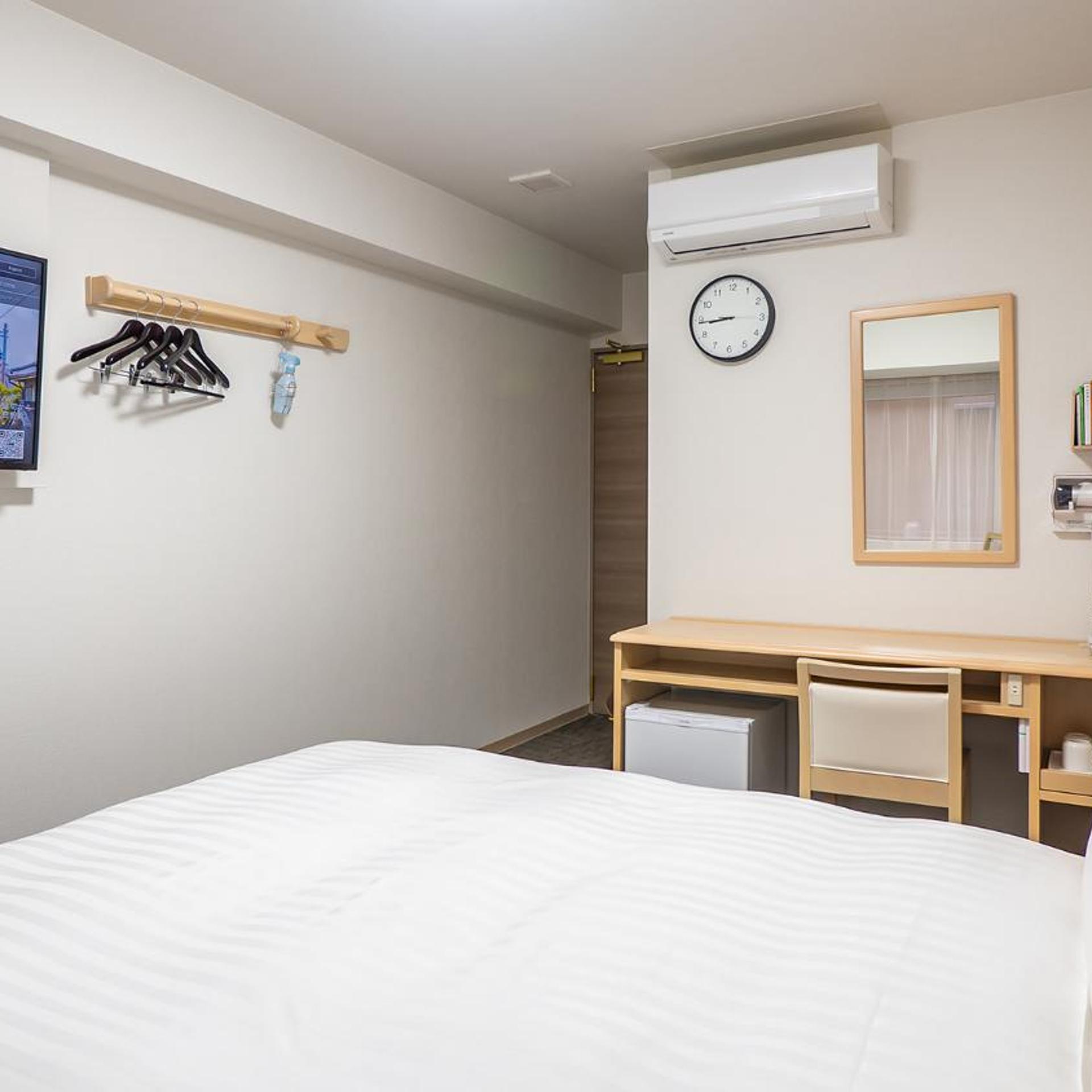 Room, Queen Bed