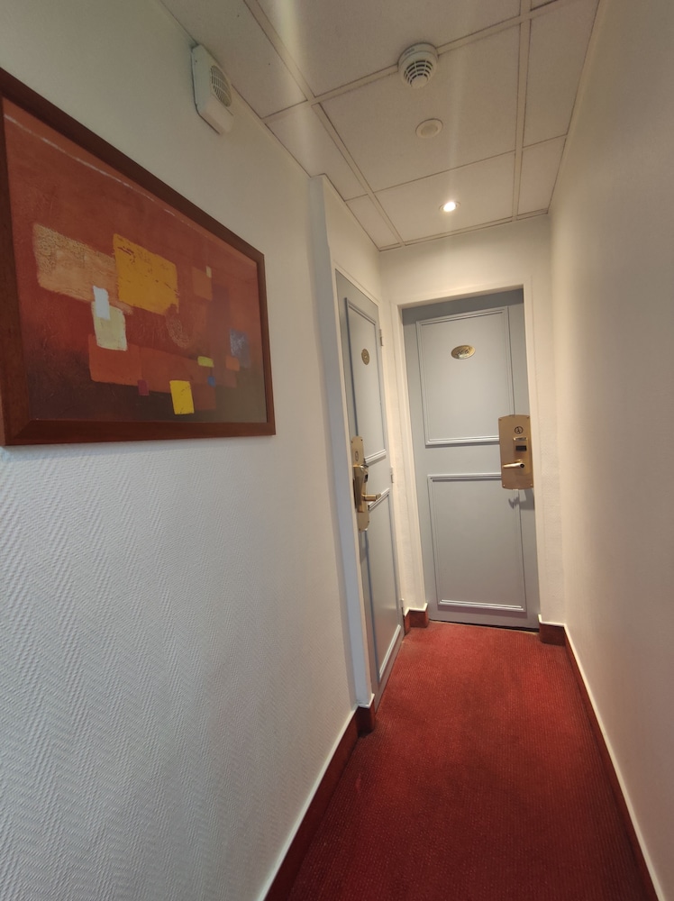 Hotel Alyss Saphir Cambronne Eiffel 38/49