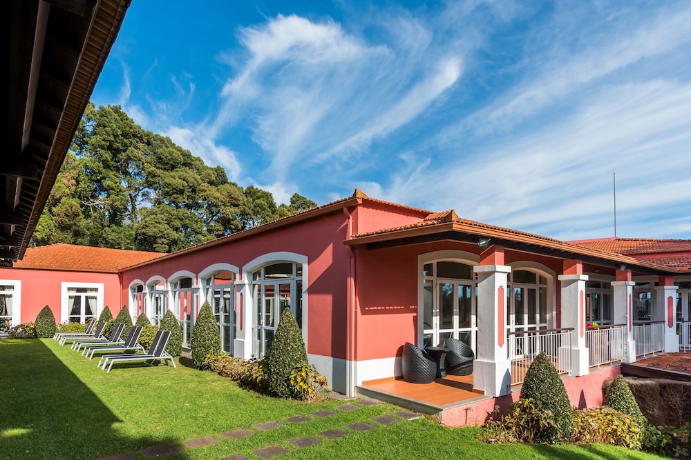 Enotel Santo da Serra 25/28