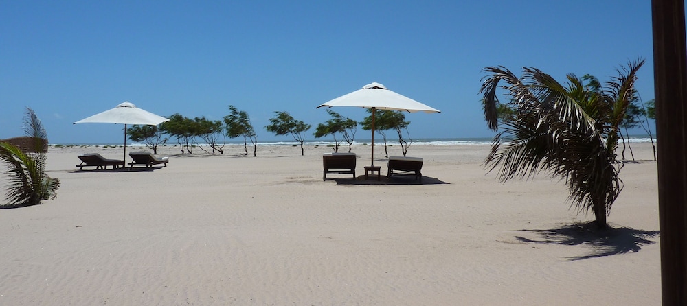 Ocean Beach Resort & Spa 78/81