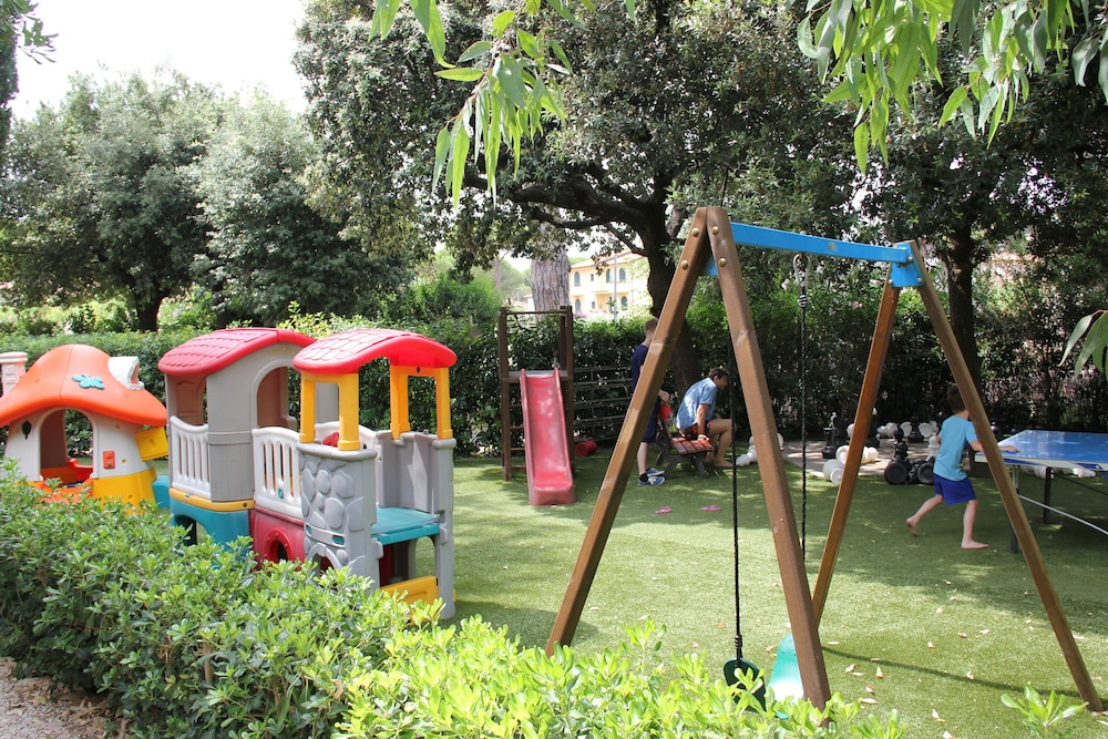 Relais & Residence Villa Mazzanta 36/50