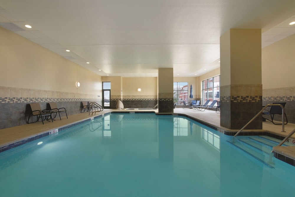 Hilton Garden Inn Oklahoma City Bricktown 24/50