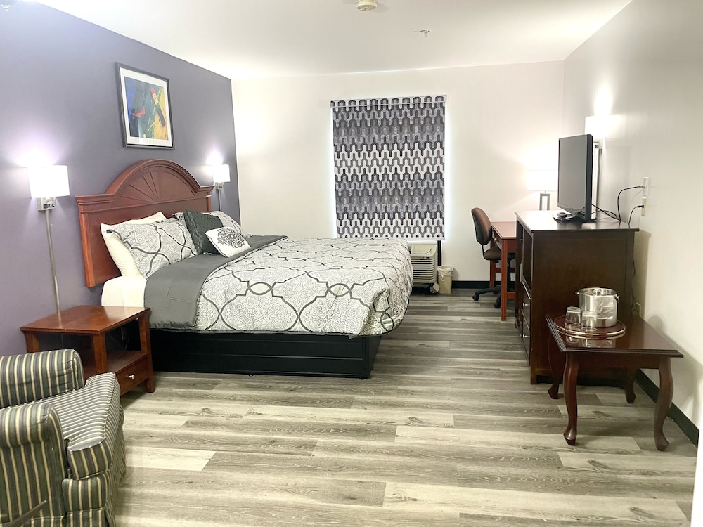 Grand Vista Hotel and Suites 27/61