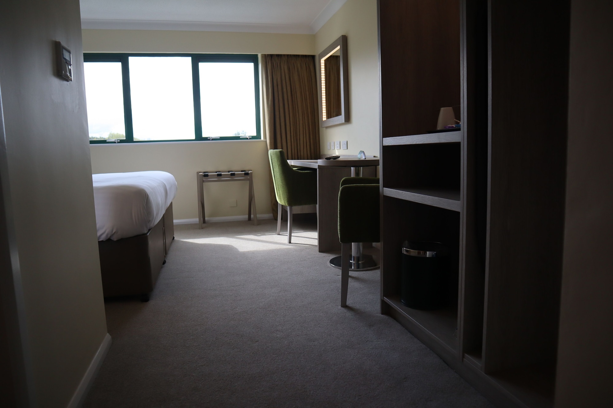 Executive, King Bed