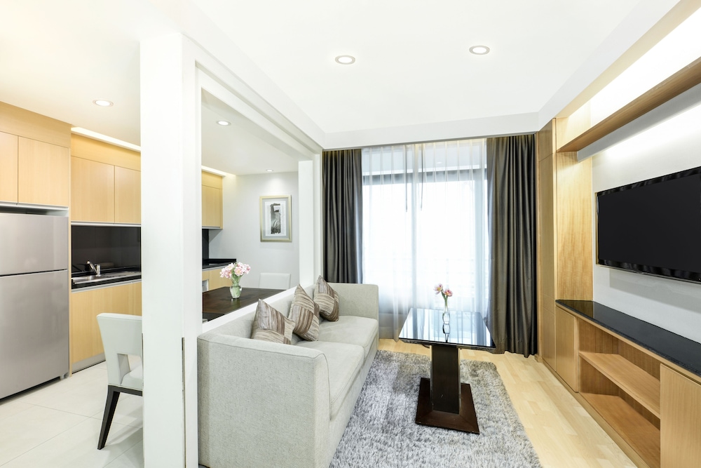 Centre Point Hotel Chidlom 39/68