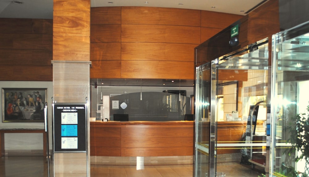 Gran Hotel De Ferrol 2/32