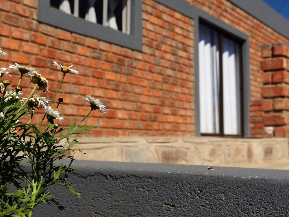 Eden Self Catering Chalets 45/50