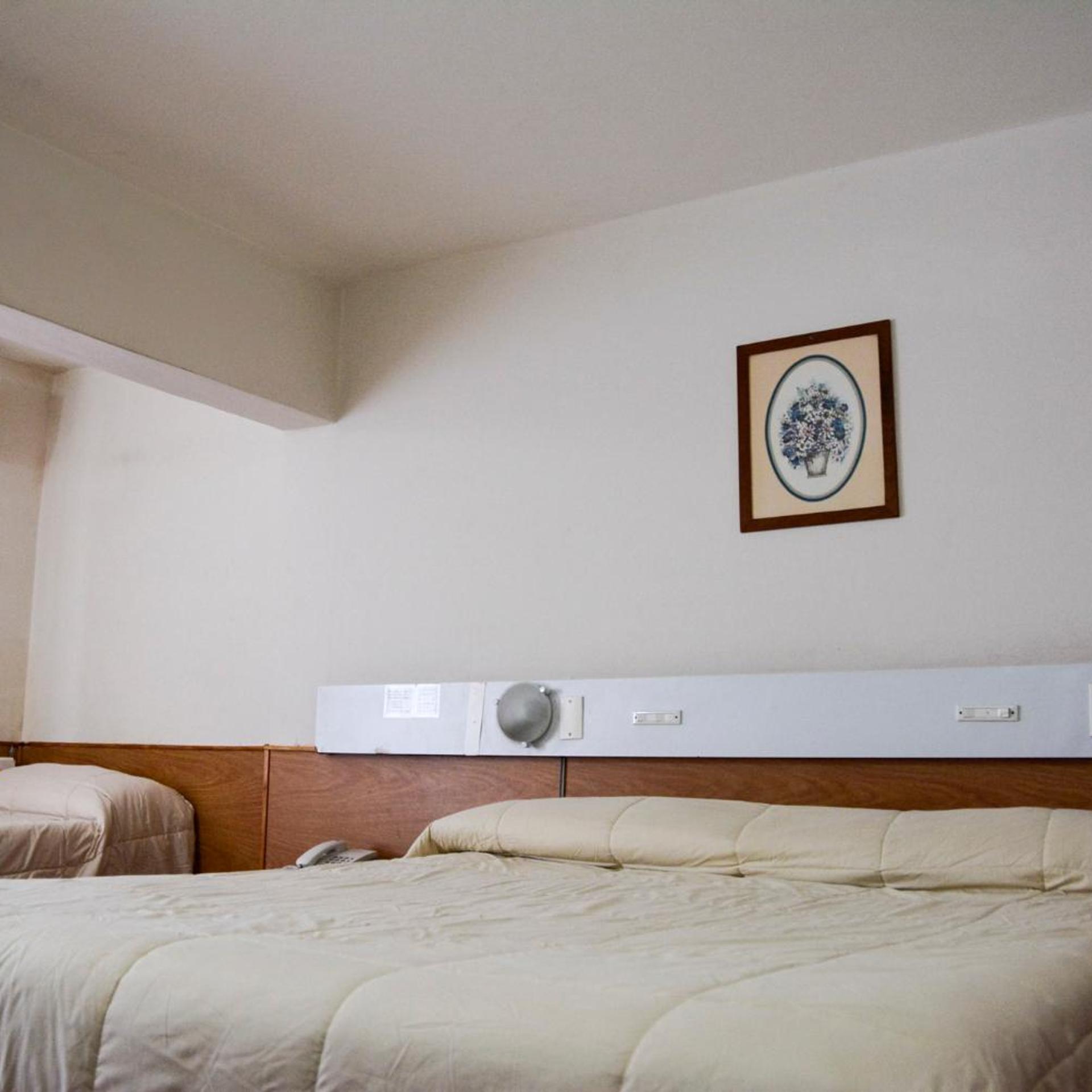 Hotel Menossi 7/35
