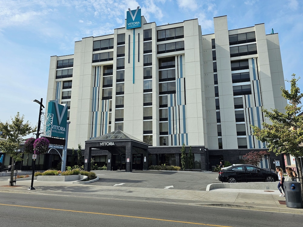 Imperial Hotel and Suites 53/60