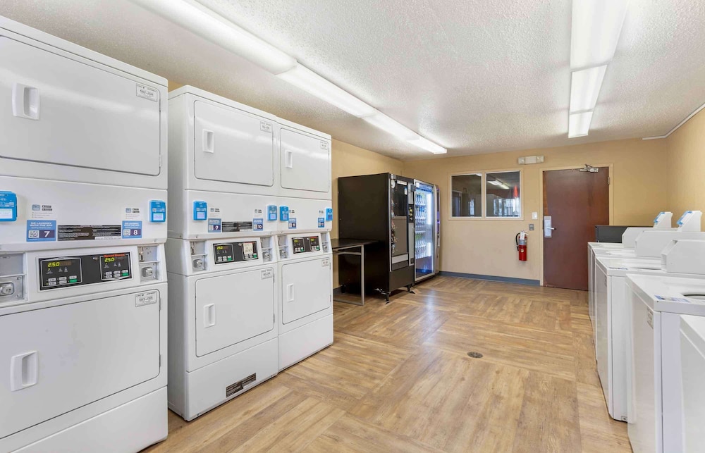 Extended Stay America - Greenville - Airport 8/33