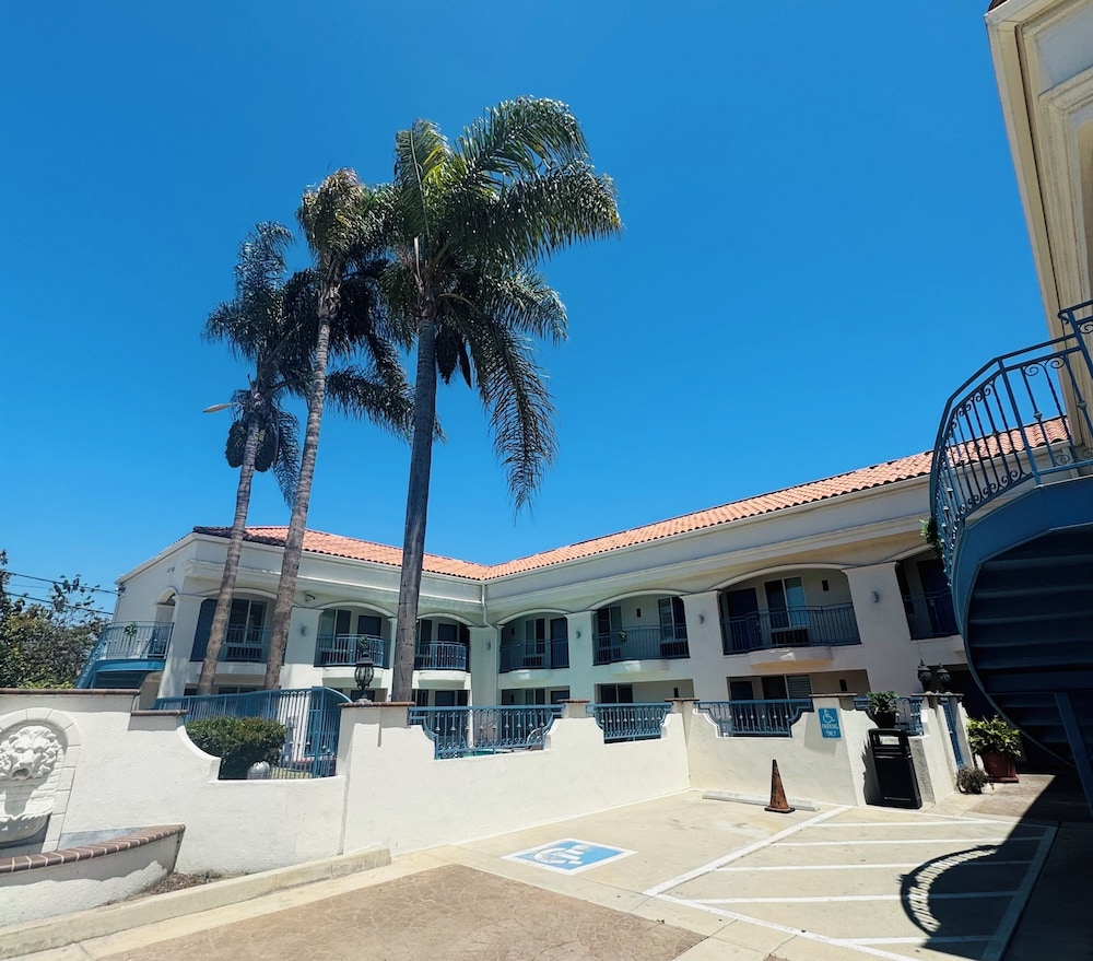 LYFE INN & SUITES by AGA - LAX Airport 11/60
