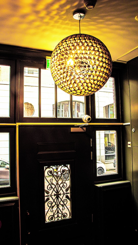 Golden Mansion Apartments 13/40