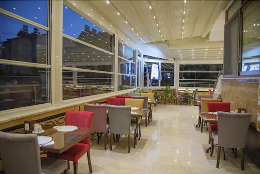 Kayi Hotel 28/44