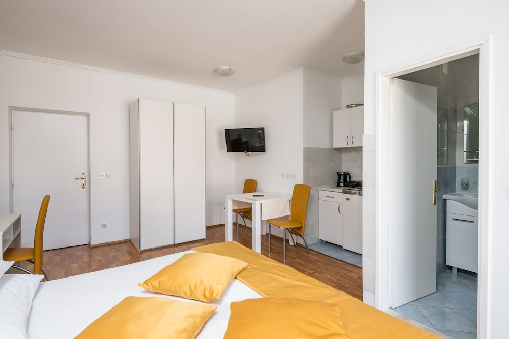 Villa Voinic 33/50