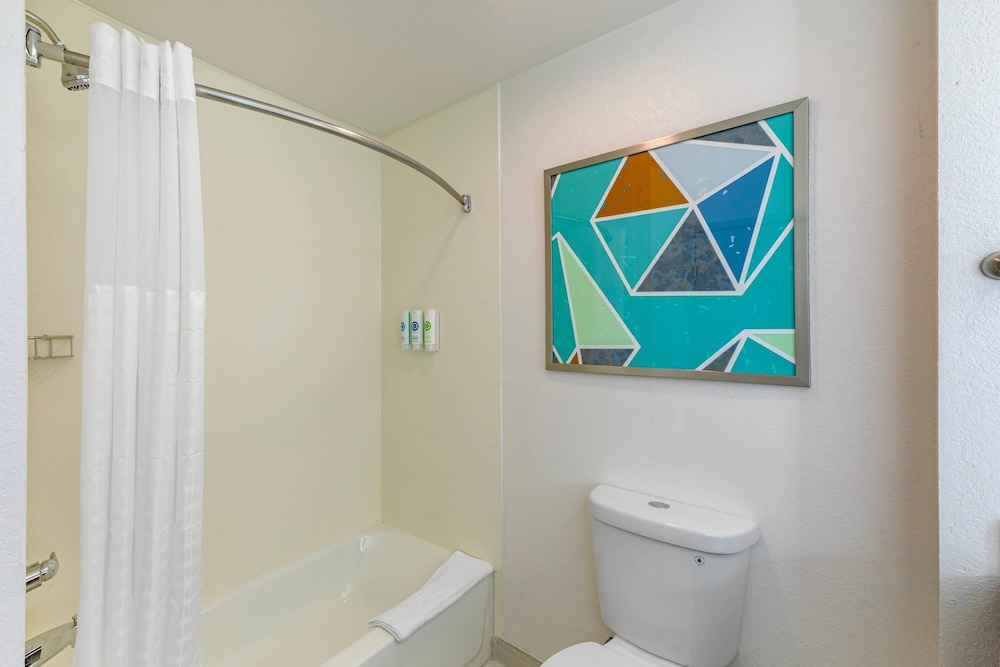 Comfort Inn & Suites Buford near Mall of Georgia 54/55