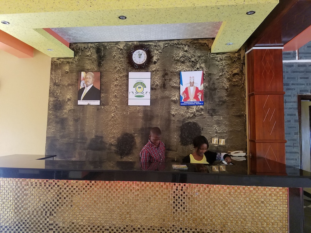 Sibyangu Standard Hotel 7/20