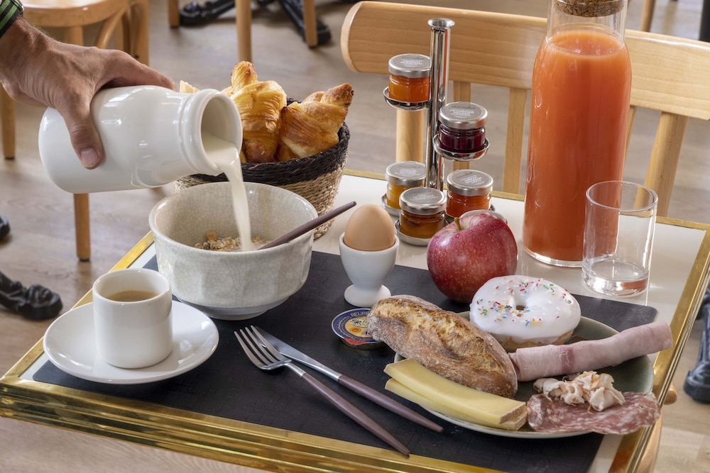 Le Petit Oberkampf Hotel and Spa 48/56