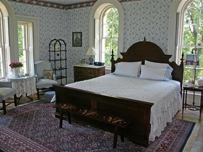 The Mayhurst Inn 4/10