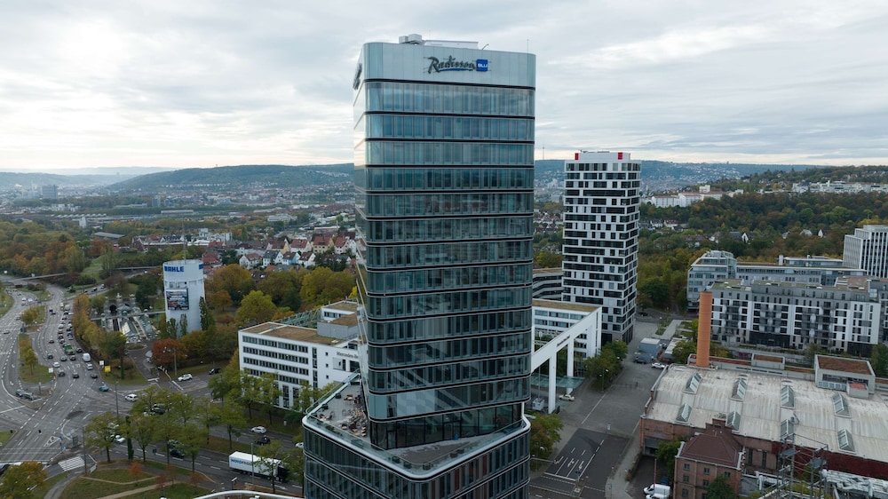 Radisson Blu Hotel at Porsche Design Tower Stuttgart 2/50