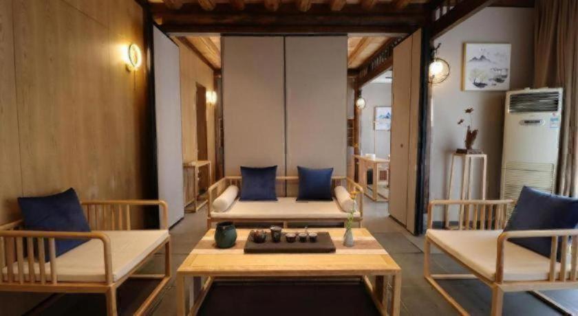 Hangzhou Xihu Tea Villa 60/79