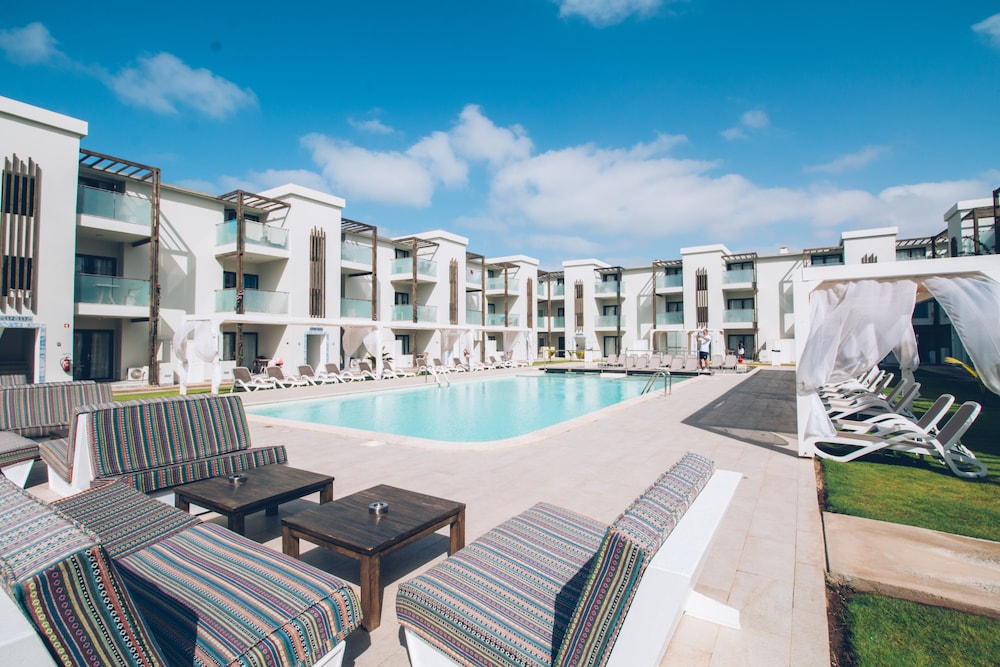 Halos Casa Resort 42/50