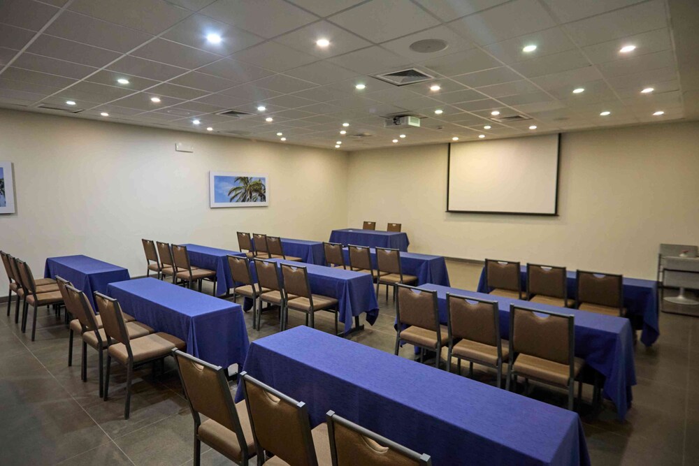 CASA ANDINA PREMIUM PIURA 64/76