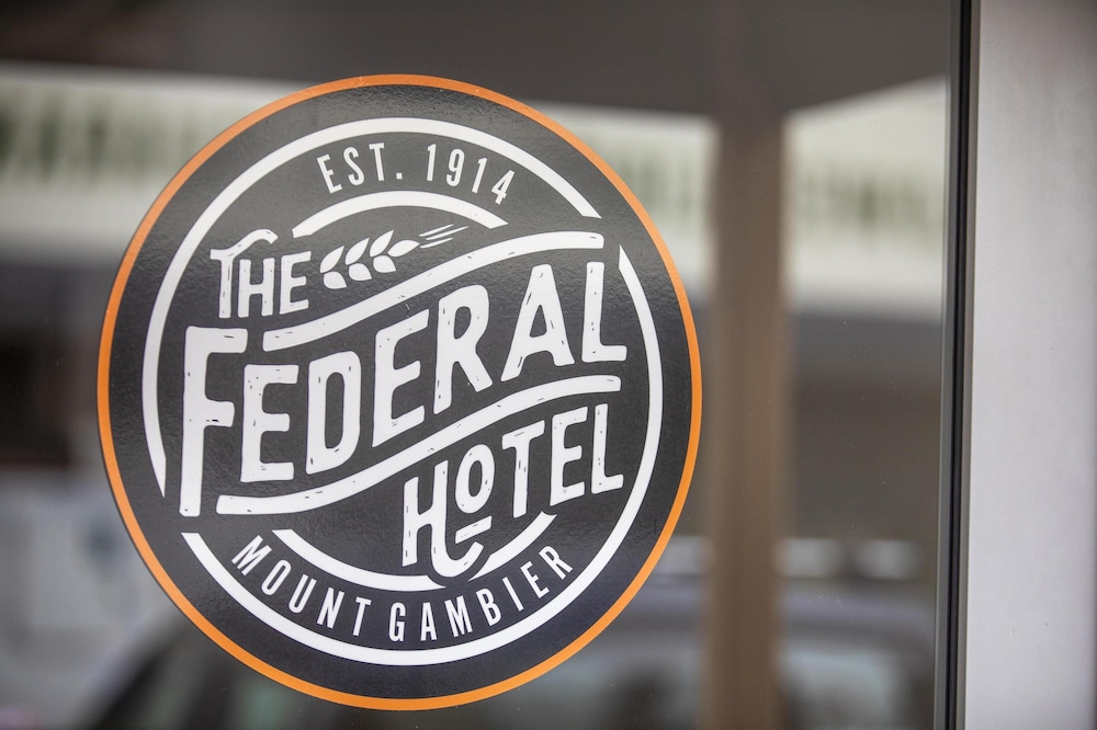 Federal Hotel 48/73
