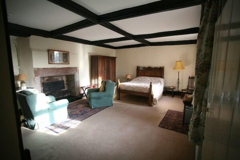 Gallery, Double Bed