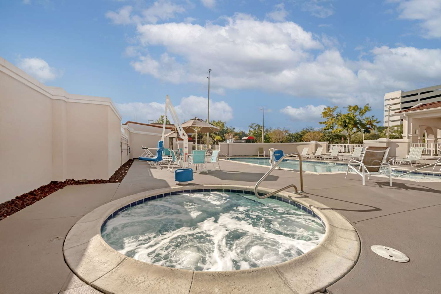 Comfort Suites Downtown Orlando 15/31