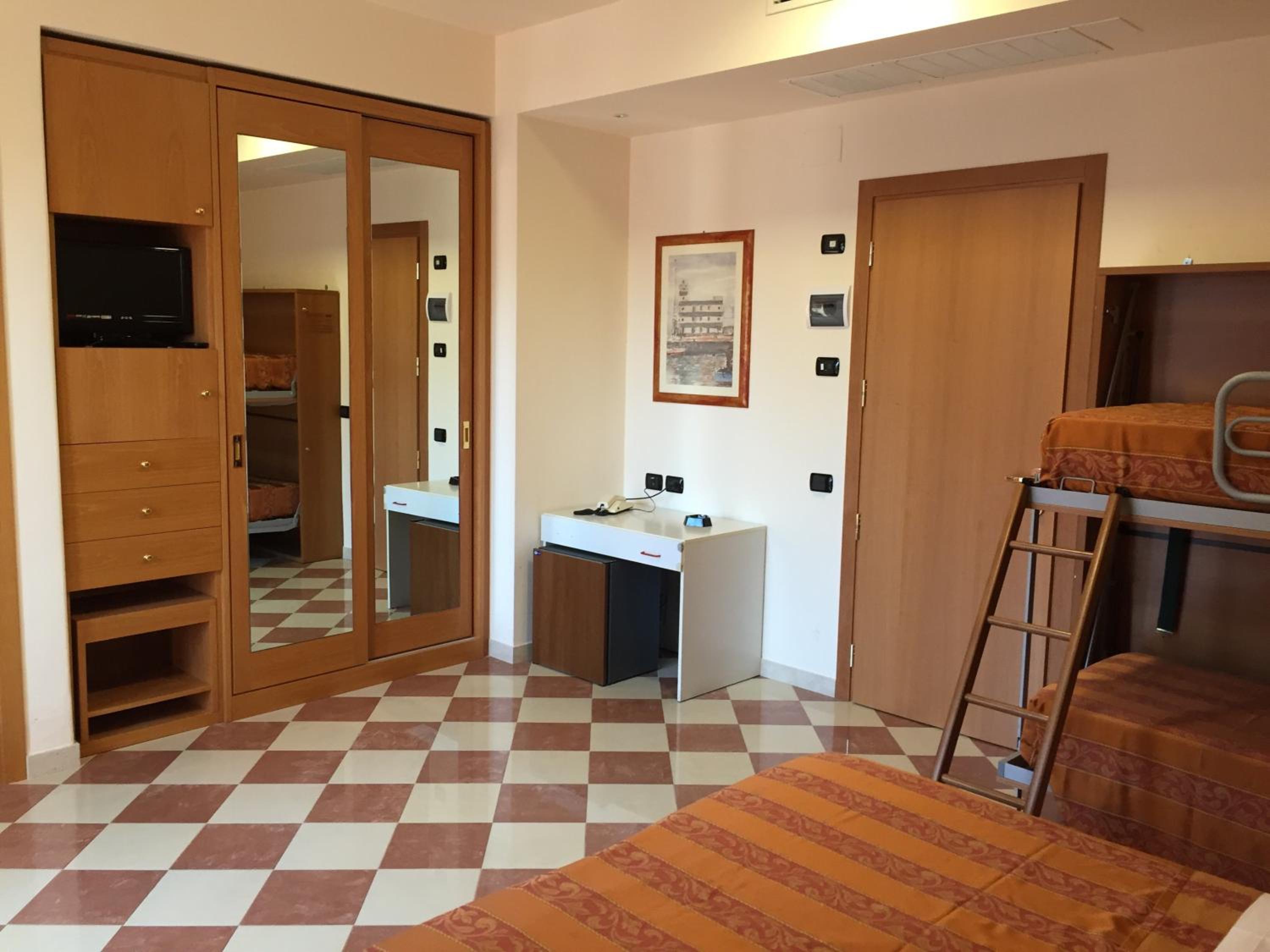 Hotel Fiorella 12/50