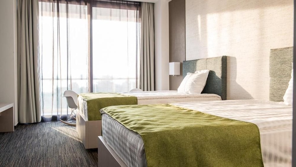 Room, Twin Beds, Lake Side, Balcony