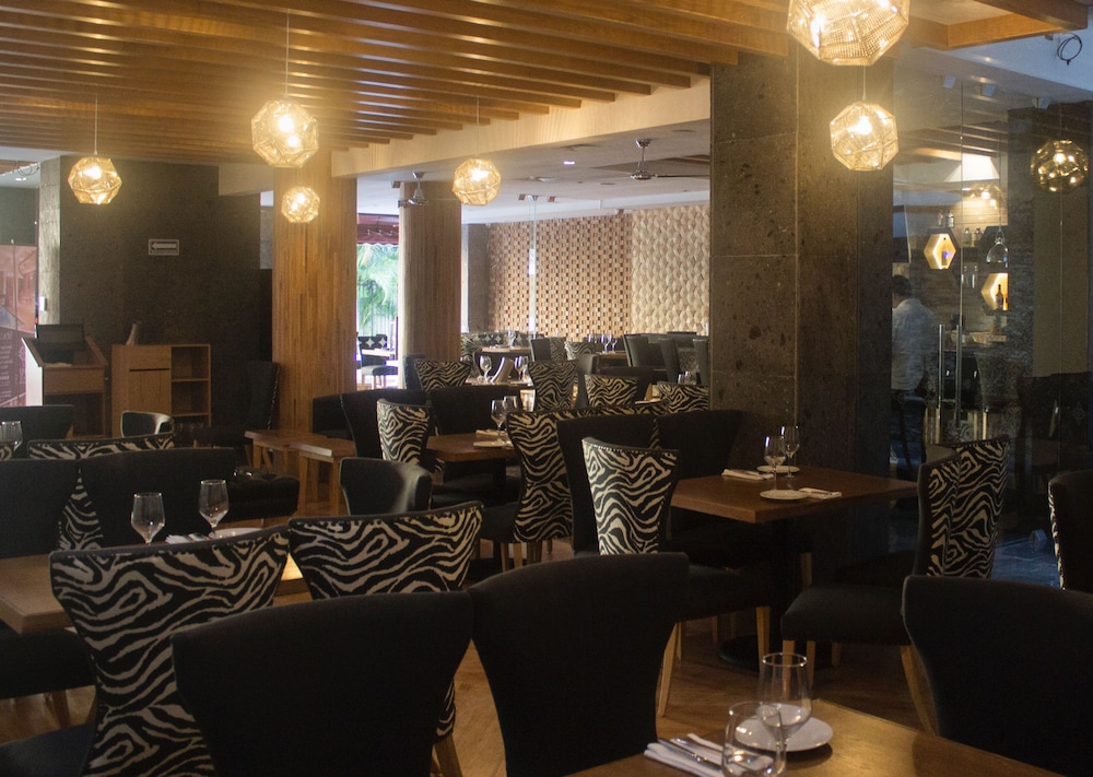 Ame Hotel Boutique & Spa 70/82