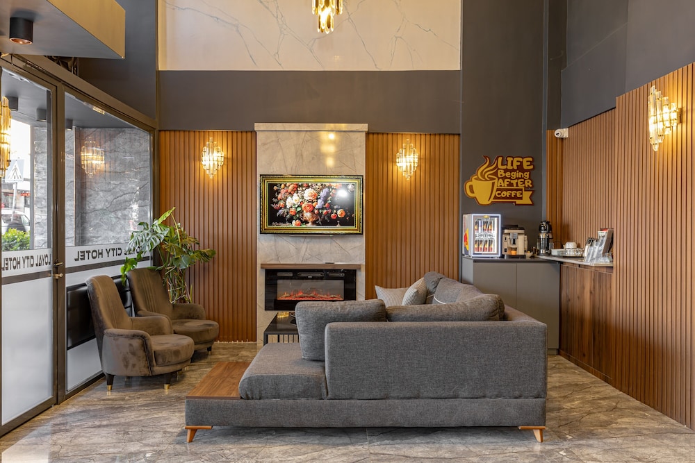 Loyal City Hotel 39/63
