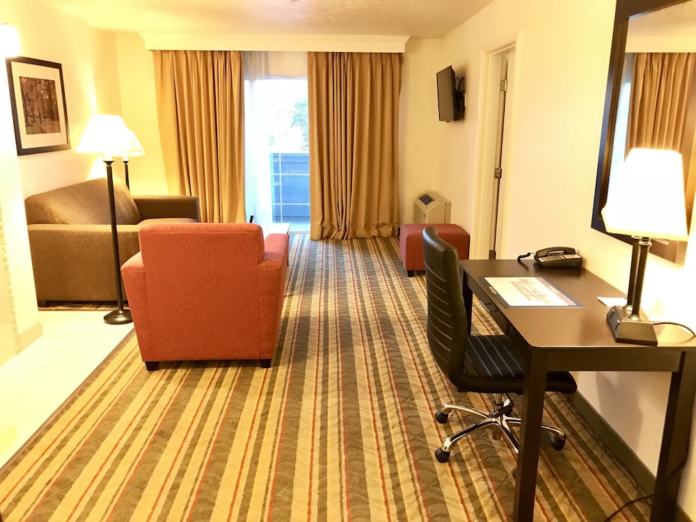 Best Western Visalia Hotel 47/55