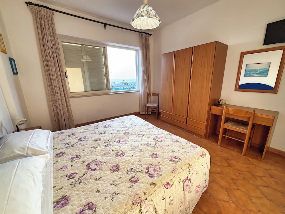 Hotel Villa Mena 12/50